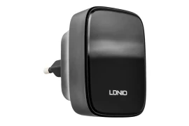 Super fast black LDNIO Q334 32W charger 3 USB ports PD+QC4.0